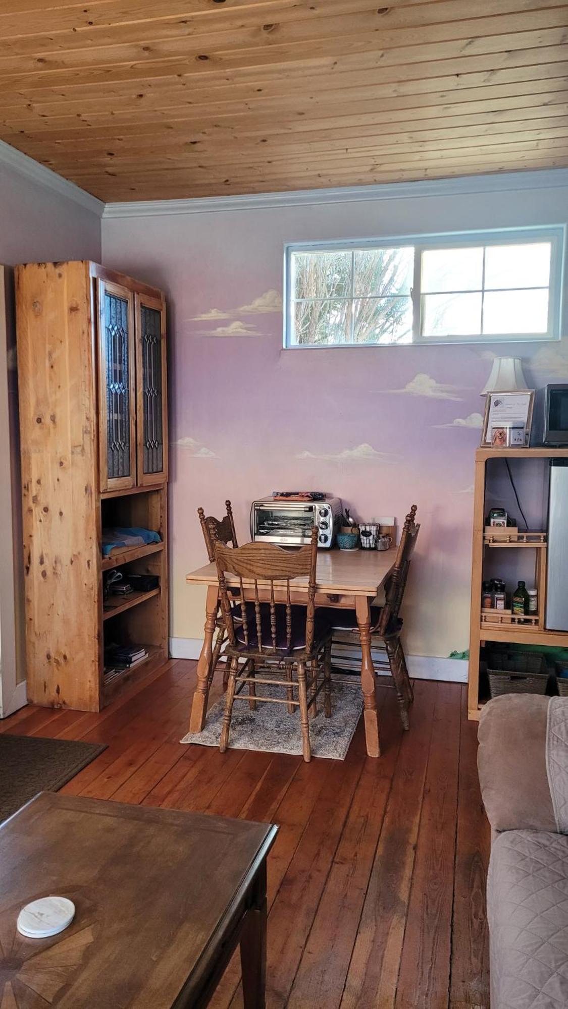 Angel Cottage With A Sauna Or The Cozy With A Jacuzzi Tub, Both Are Studios With A View Of Mount Shasta Oda fotoğraf