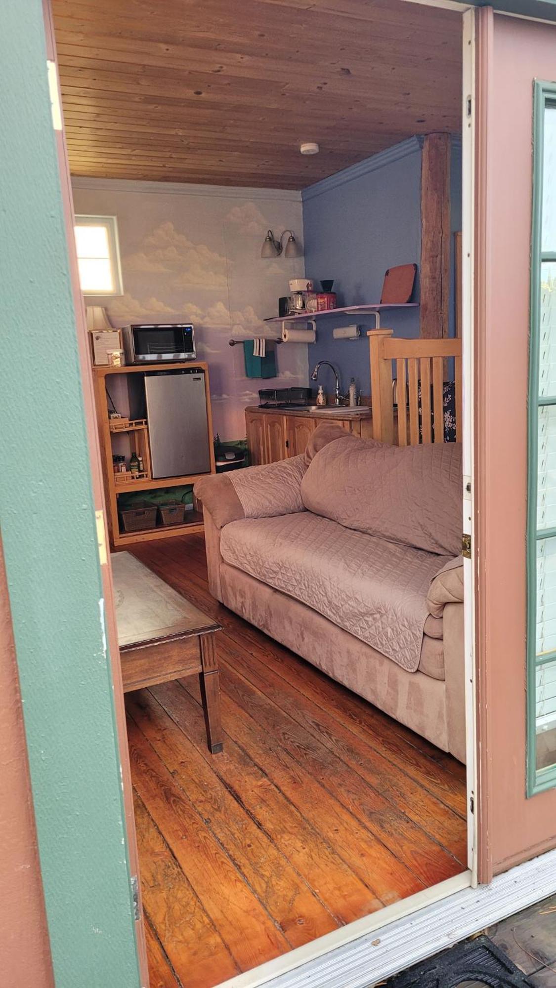 Angel Cottage With A Sauna Or The Cozy With A Jacuzzi Tub, Both Are Studios With A View Of Mount Shasta Oda fotoğraf